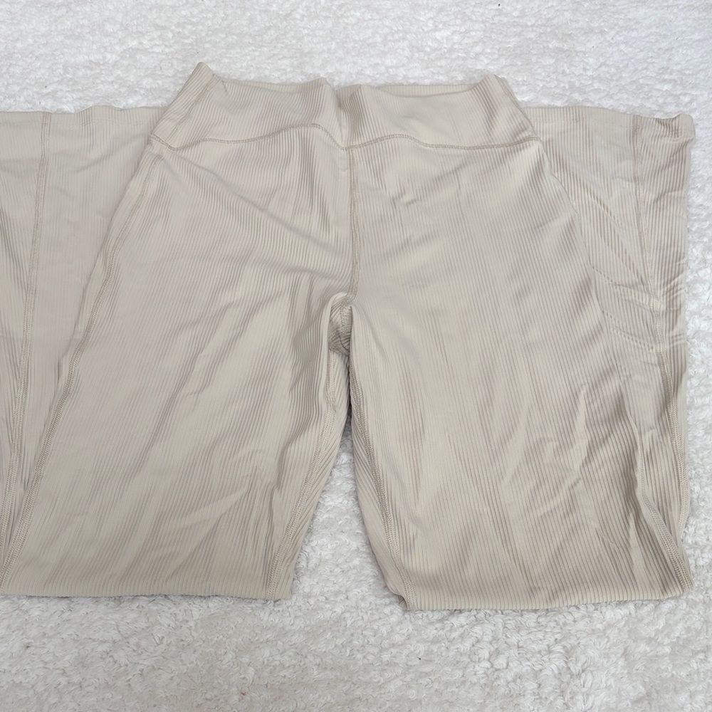 Cream Ribbed Active Leggings